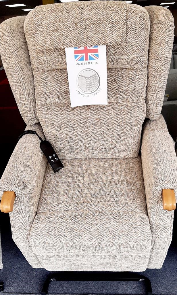 Lift & Rise Recliner Chair